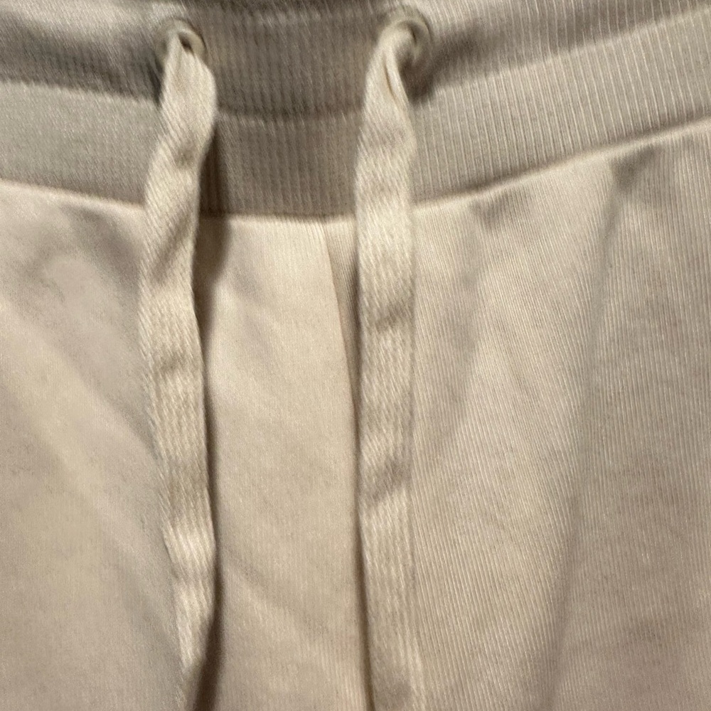 Puma Cream Wide-Leg Sweatpants with Gold Logo Size XL - Picture 5 of 7